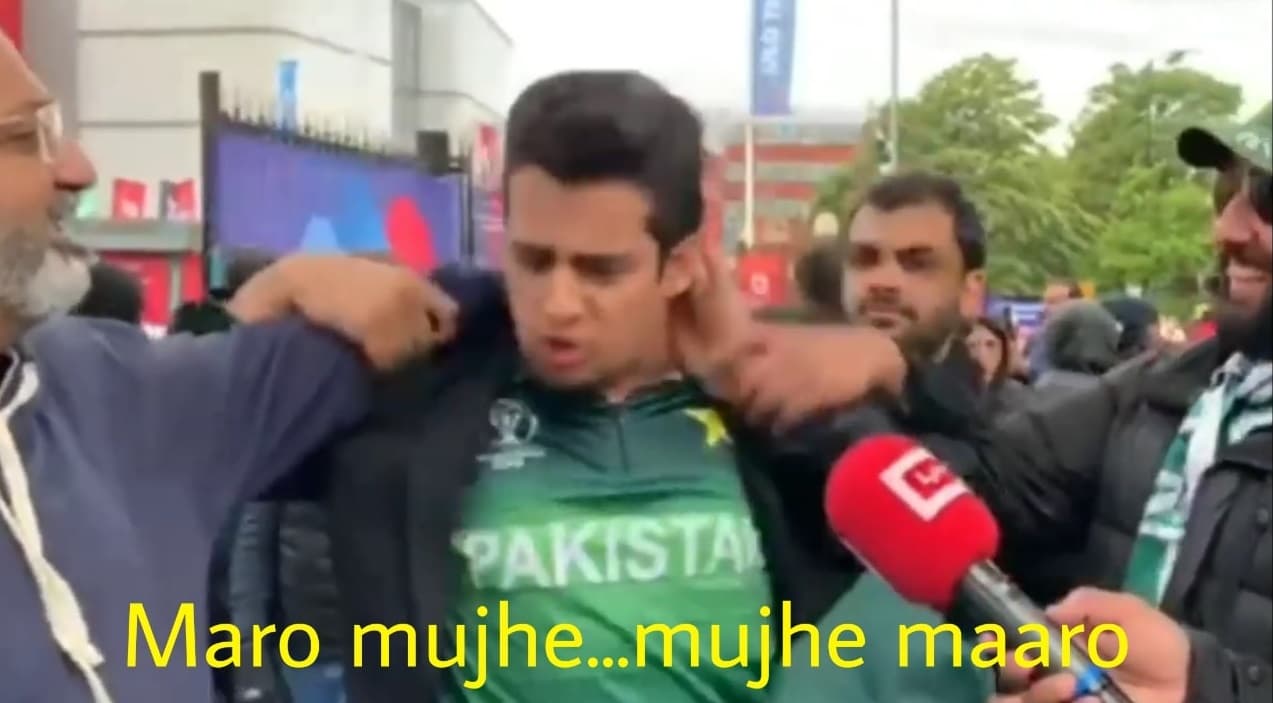 Still from Momin Saqib’s viral “O bhai maaro mujhe” clip